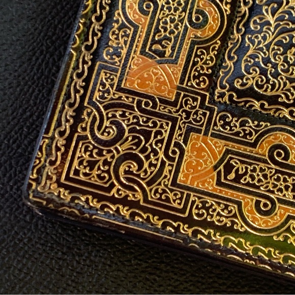 Vintage Florentine Embossed Leather Small Fold Clutch Purse Navy Gold Italian